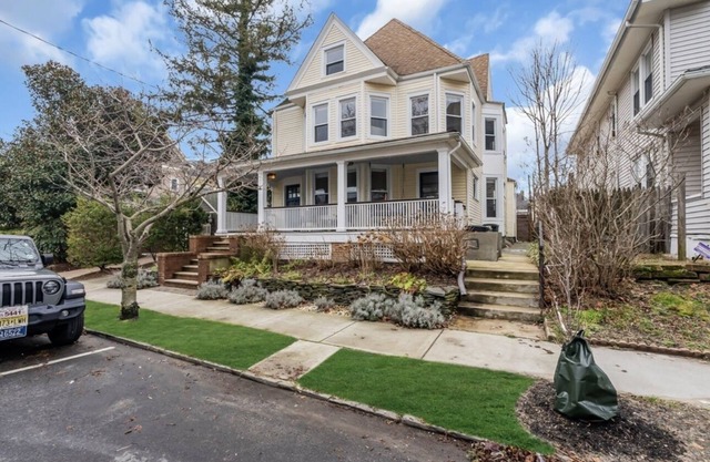 The Ultimate Beach House. Two blocks from Asbury Park beach! Dog-friendly.