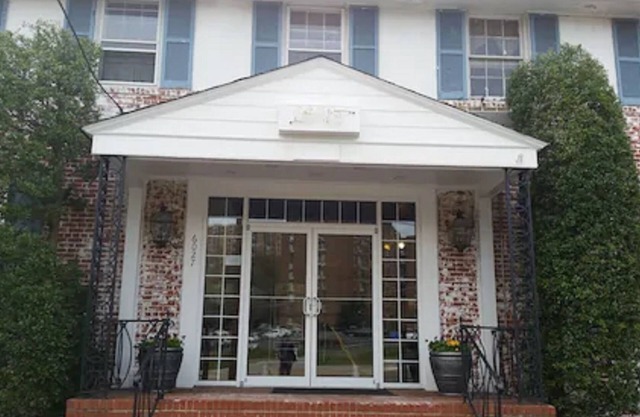The Virginia Lodge