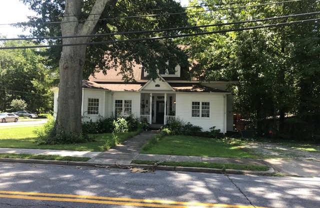 The Zenter BNB Suite # 1 en el corazón de Carrollton Georgia