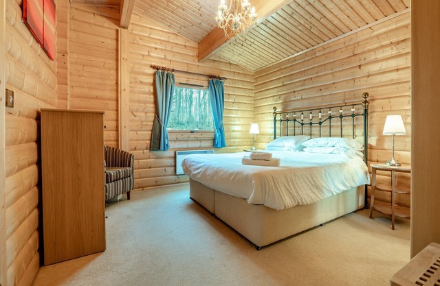 3 bedroom accommodation in Kenwick Woods, near Louth