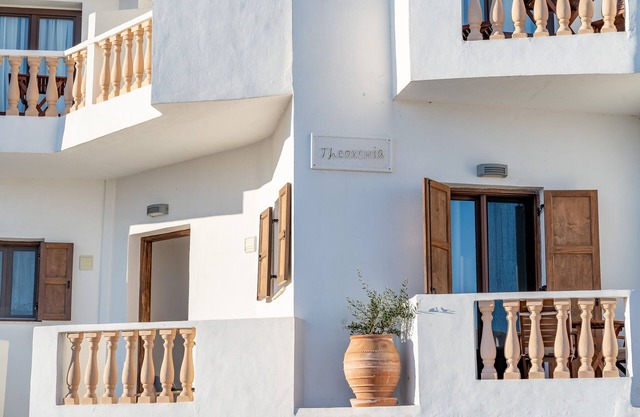 Theoxenia Deluxe Apartment with Sea View