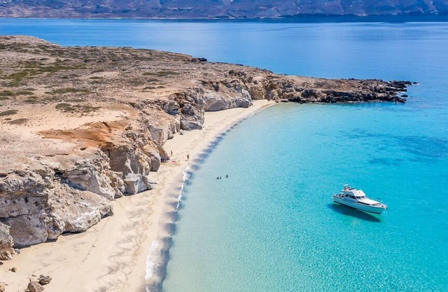 Theoxenia Suites & Apartments