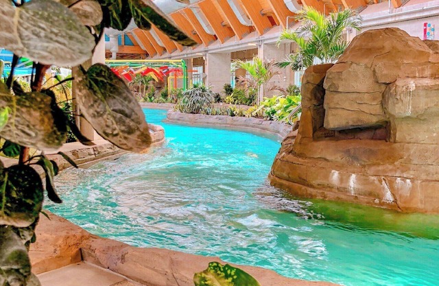 Thrilling Water Park Retreat in the Scenic Catskills! 2 Spacious Suites! Pools!