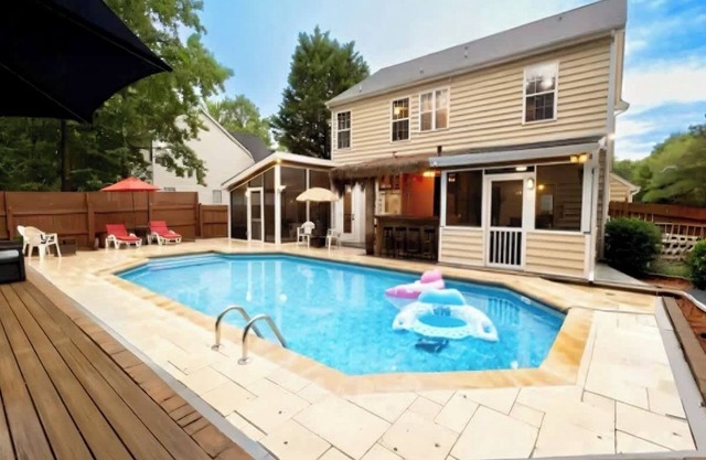 Dove · Tiki Hut: Bar, Kitchenette, Grill, Firepit at Pool