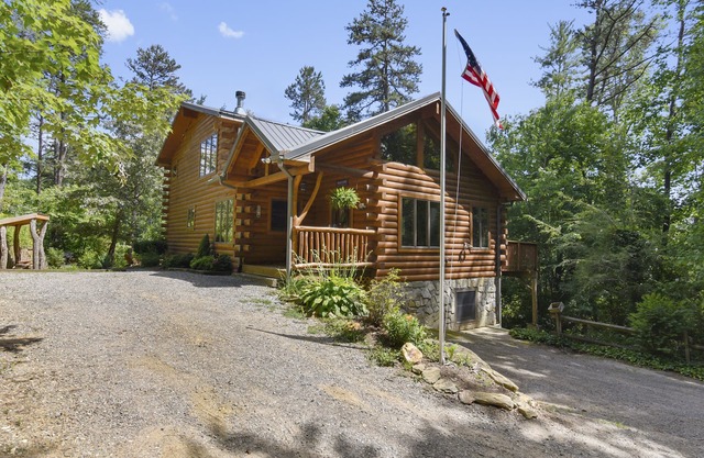 Timber Hollow: 2 master suites en un rancho de bisontes.