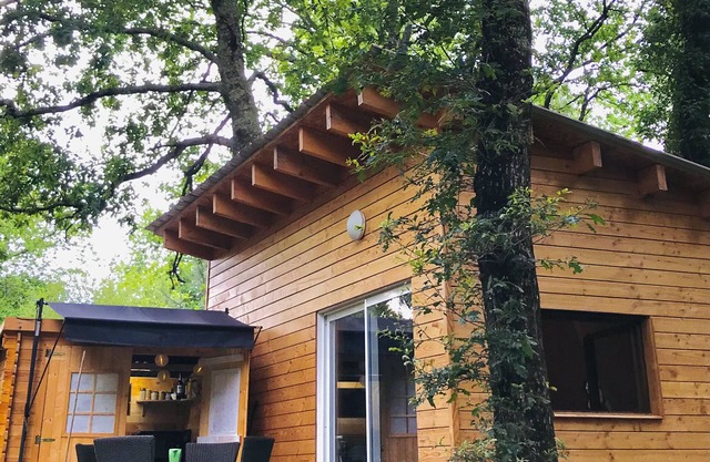 Tiny House Dans les Bois à 10 Minutes de L'océan