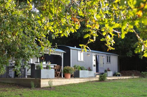 Top Farm Shepherds Lodge