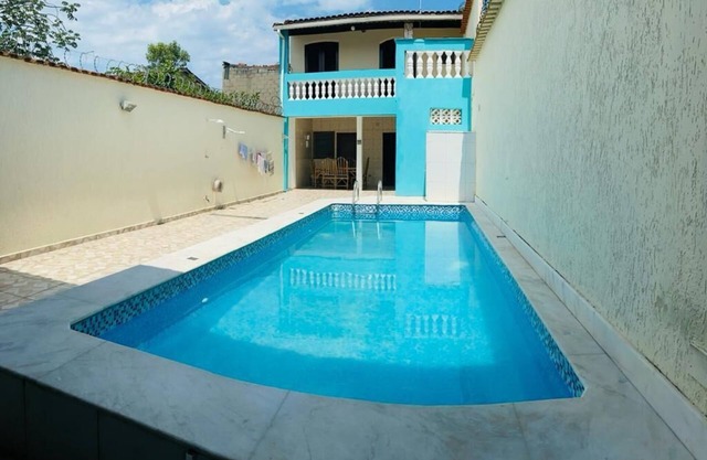 ¡Casa superior con piscina!Cerca de la playa / Jd Suarão