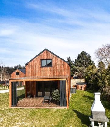 TOP house with private HOT TUB-near sea, lakes and forest