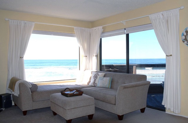 Condominio premium de nivel superior frente al mar con vista al mar sin obstáculos de 180 °