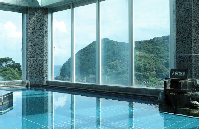 Toushijima Onsen Suzunami