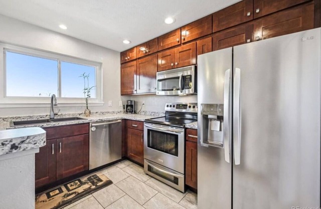 Townhouse in Lakewood, CO