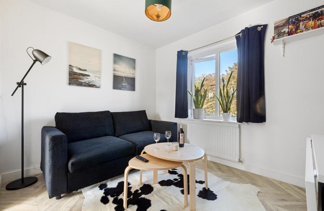 Tranquil 1 Bed Flat in East London
