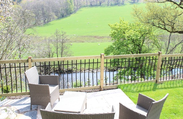 Casa de campo tranquila en una aldea tranquila a 3 millas de Llangollen y 2 minutos de pub local