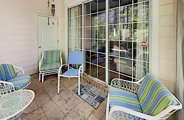 Tranquil Hideaway 4 Bdrm Condo in Avian Forest