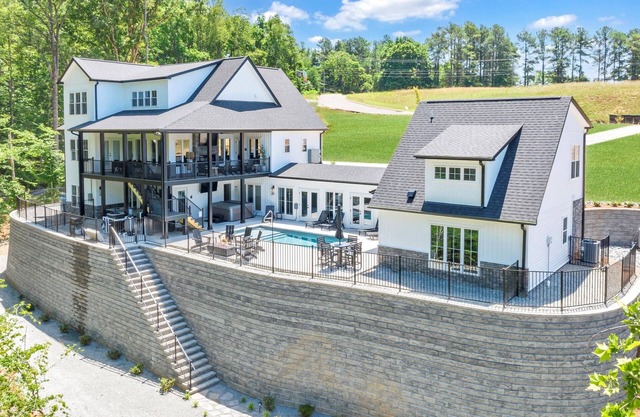 Tranquil Shores Estate, Luxury Lakefront Compound w/ Heated Salt Pool, Hot Tub, Dock!