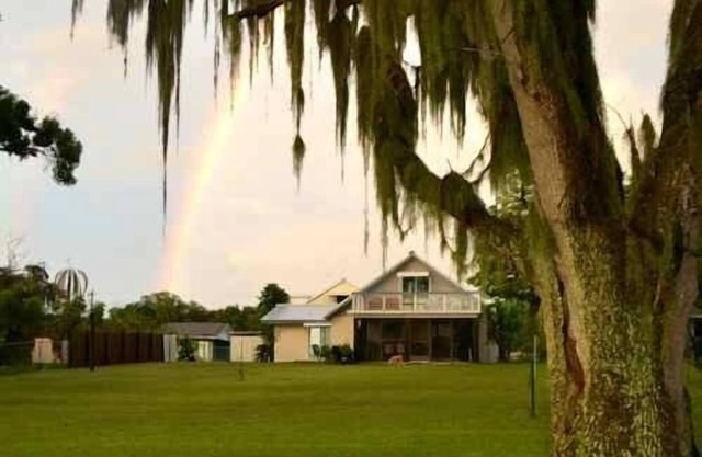 Artista Dream con 90Ft en Tranquilo 1304 Acre Lake Josephine