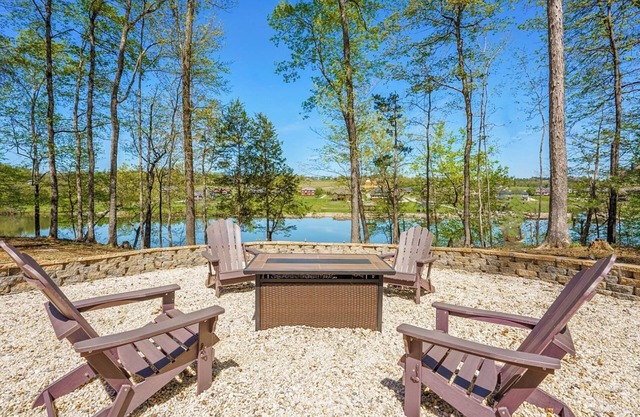 Tranquility Paradise - A relaxing lakeside retreat!