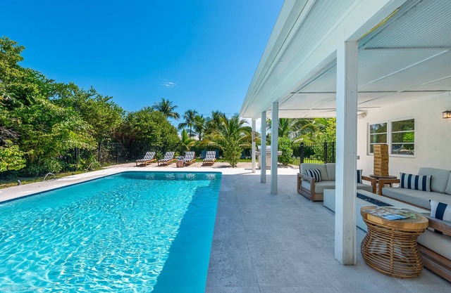 Tranquility Villa: Heated Pool & Lanai