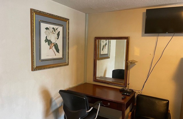 Traveler's Motel