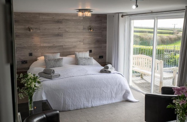 Tregaddra Farm B&B