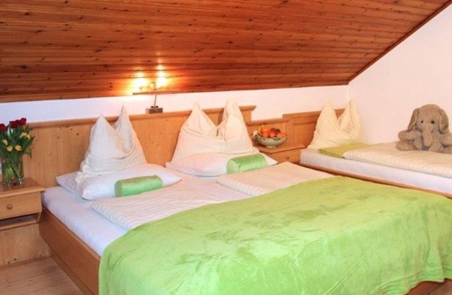 Habitación triple 25 - granja orgánica Kasleitner (3 flores)