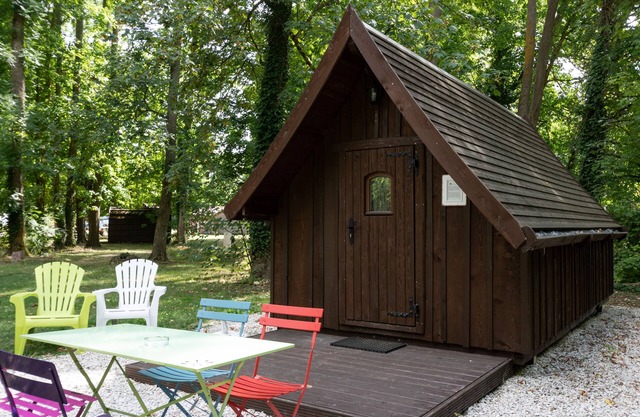 Troll cottage