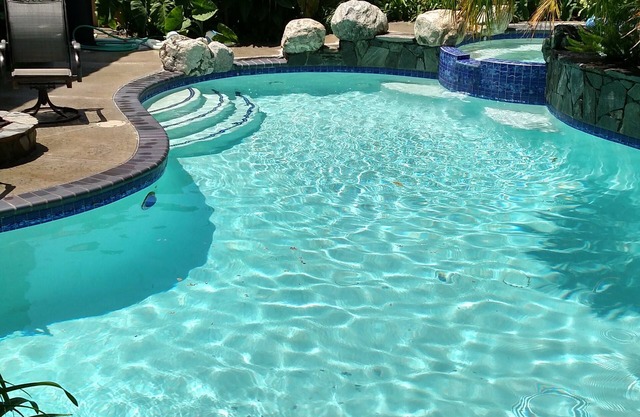 Casa tropical, piscina climatizada, spa, chimenea, chimenea, aire central nuevo, apilable