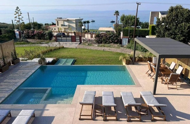 Twin Villas