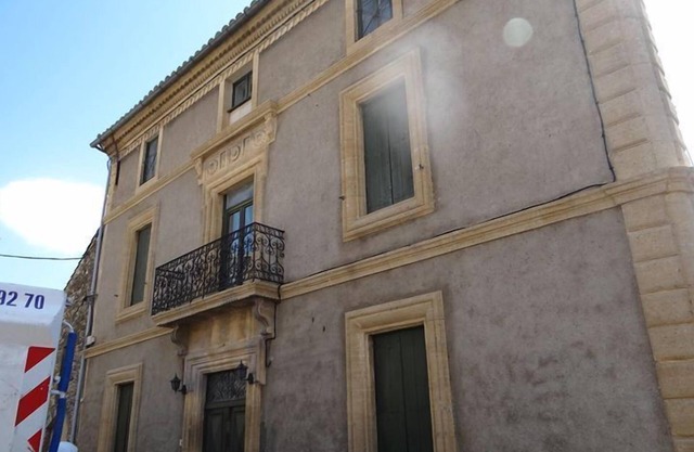 Dos Stonehouses siglo 18 en la región idílica cerca de Uzes y Pont du Gard