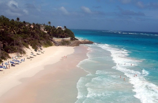 Con vistas a los arrecifes de Barbados con piscina profunda