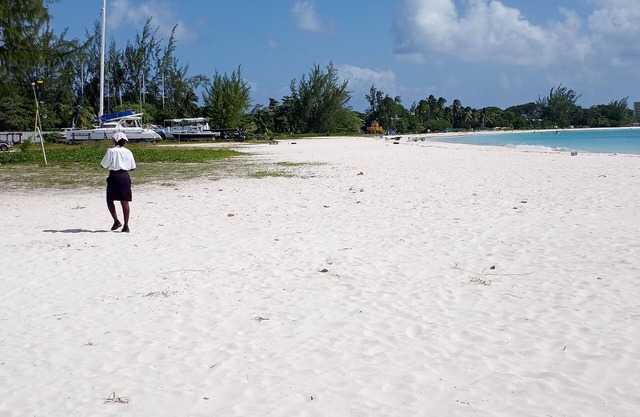 Two-bedroom house for rent Bridgetown, conveniently located near all amenities.