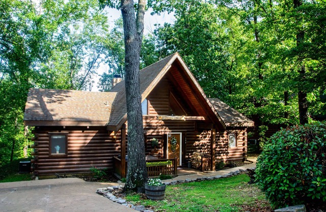 Acogedora cabaña con dos master suites, perfecta para dos parejas