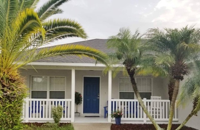 Two Palms Vacation Home Near Lake Dora