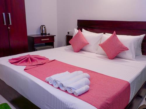 U p WELIGAMA Room 2