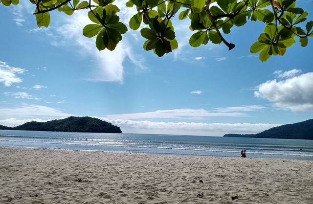 Ubatuba - apartamento cerca de la playa