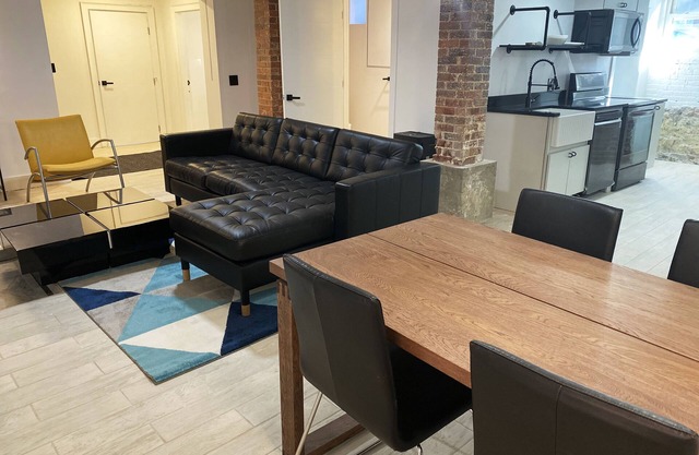 Ultra cool new modern flat