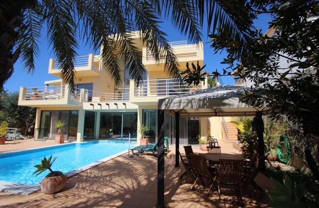Unic Pure Luxury Villa. Lugar perfecto para pasar tus tan merecidas vacaciones.