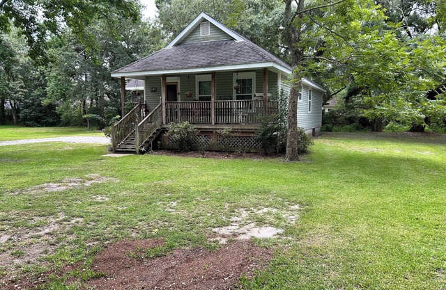Unique Property construido para parecerse a un CA 1900 Coastal Cottage