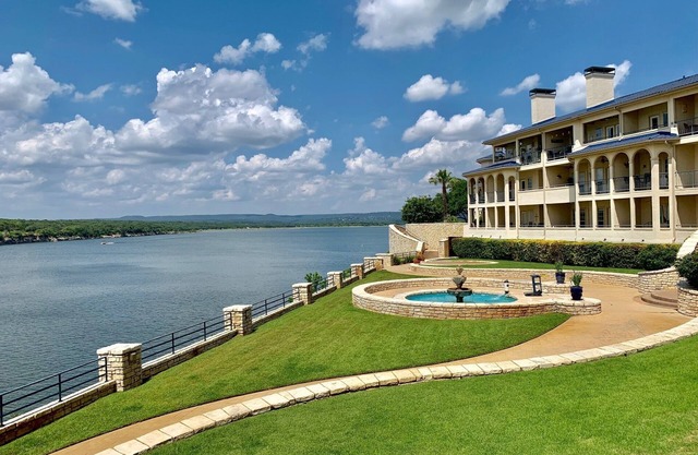 UNIDAD 2114 2 habitaciones 2 baños en el lago Travis con vista panorámica al lago