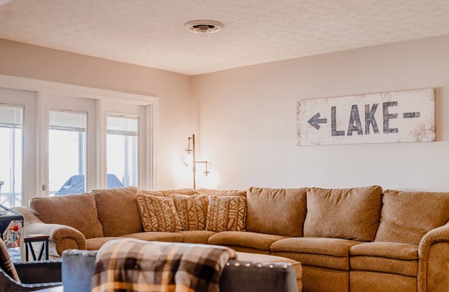 Unsalted Overlook 12-3- Golf, Pool, Pickleball