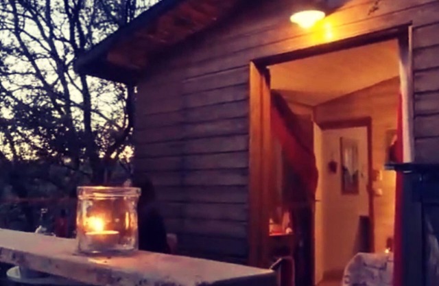 sala de cabina con invitados inusuales en Barjols en Provenza Verte