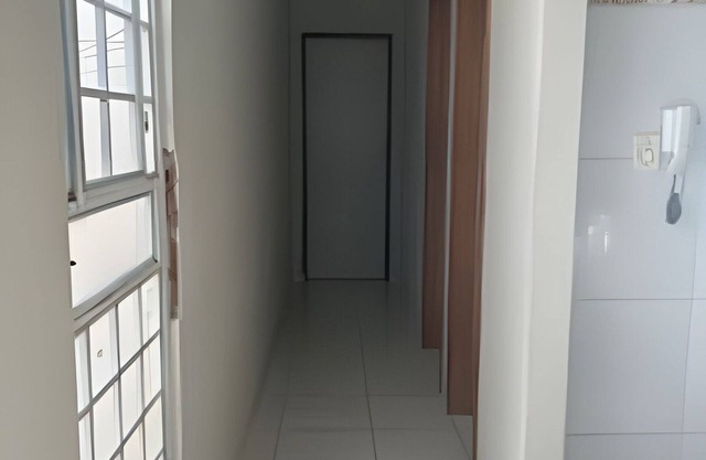 Up to 10 people, close to shopping mall, air conditioning, garage, apt B