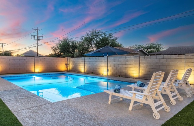 Scottsdale - NEW POOL June 2025! 4 BR - great location! 1.5 mi to Old Town!