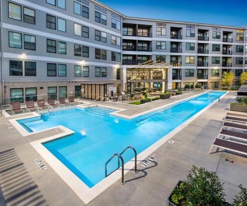 Upscale luxury Condo in the heart of ATL