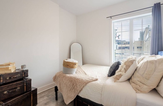 Urban Chic 3BR| Griffintown Escape