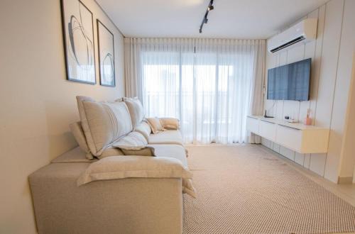 Urban Stay - Charming Apartment for up to 5 People