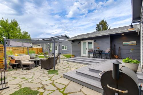 Central to Everything! Missoula Stay with Courtyard