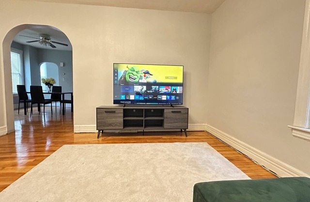 Utica 3b/1b apartment