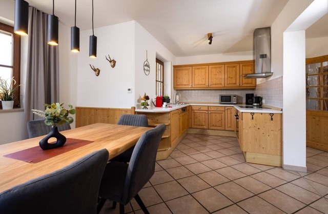 Apartamento n. ° 2, de 1 a 4 personas, 97 m², 2 habitaciones, baño con bañera, ducha, WC, balcón